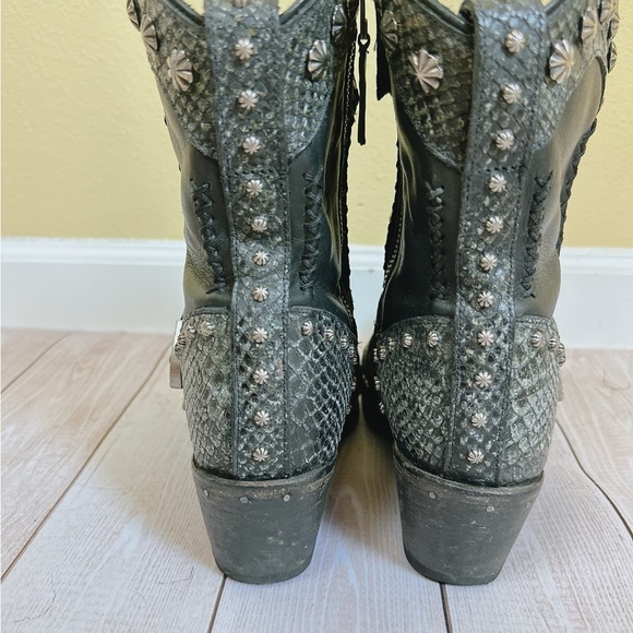 Lane Black Leather Showdown Studded Boots Size 8 - Picture 10 of 10